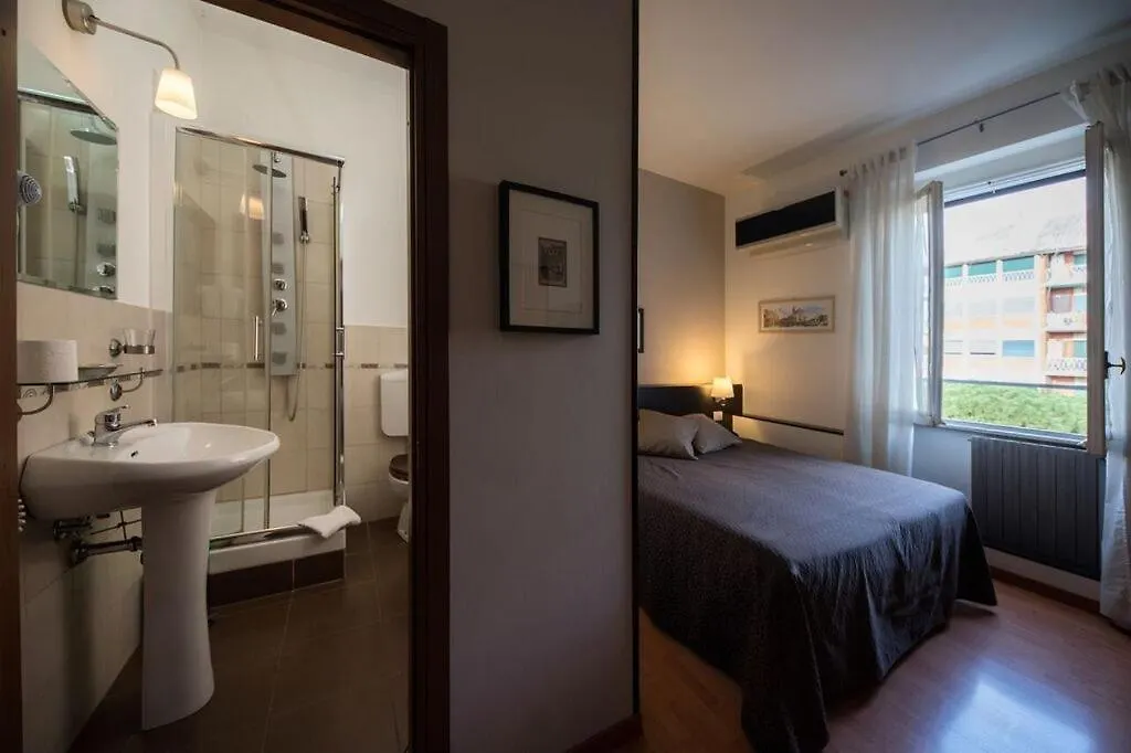 Domus Appia 154 Bed & Breakfast Rome